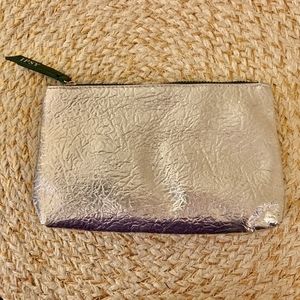 💚💟 Ipsy Silver Makeup Bag